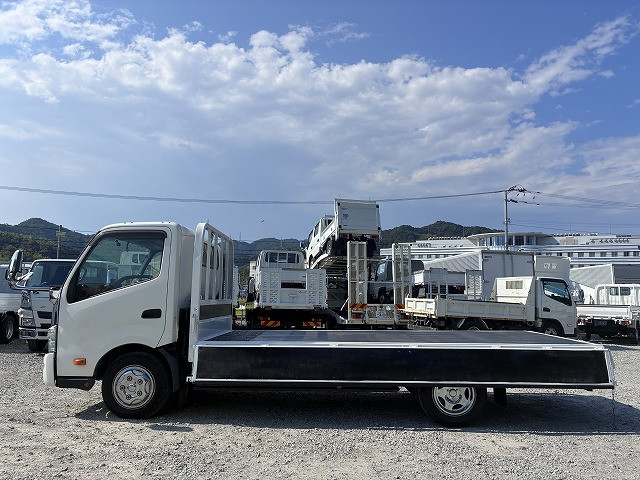 トヨタ ダイナ 小型 平ボディ TKG-XZC710(111677) 11枚目