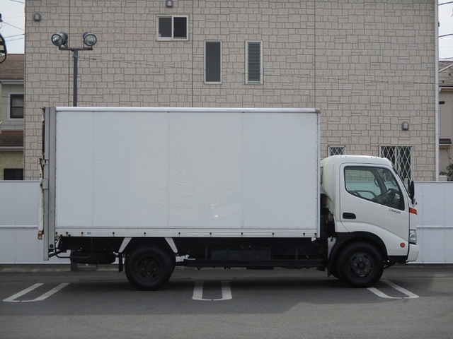 トヨタ ダイナ 小型 バン KK-XZU412(6682) 5枚目