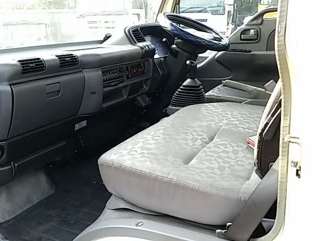 いすゞ エルフ 小型 バン PB-NKR81AN(12293) 75枚目