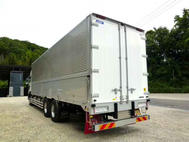 UDトラックス（日産） クオン 大型 ウィング 2RG-CD5FA(112318) 6枚目