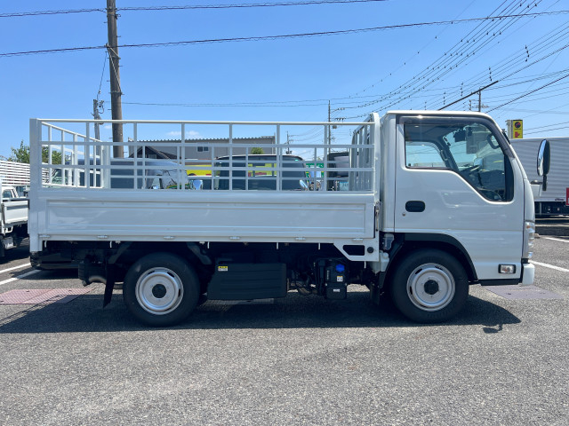いすゞ エルフ 小型 平ボディ 2RG-NHS88A(109235) 4枚目