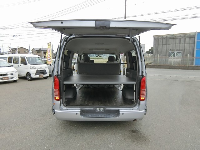 トヨタ レジアスエース 小型 バン CBF-TRH211K(79819) 12枚目