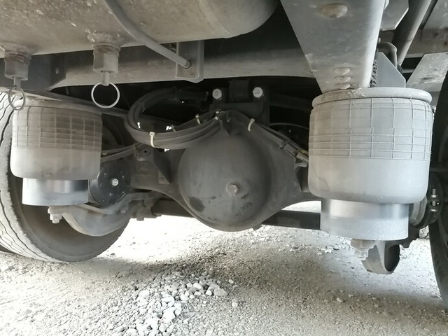 UDトラックス（日産） クオン 大型 ウィング ADG-CG4ZA(5393) 23枚目