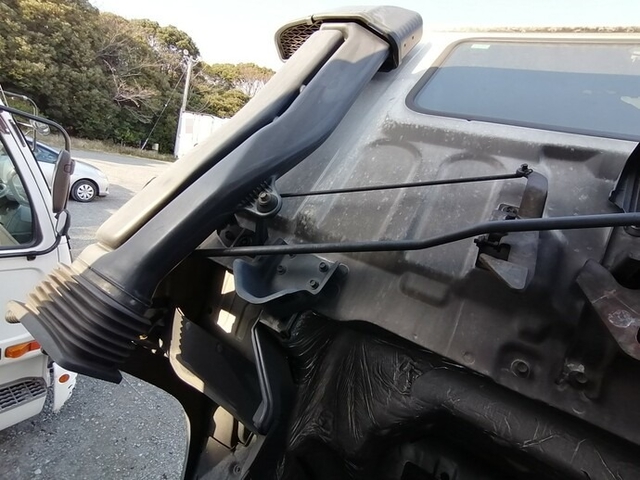 いすゞ フォワード 中型 冷蔵冷凍バン KK-FRR35L4S(5667) 75枚目