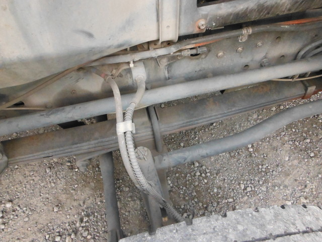 UDトラックス（日産） クオン 大型 ウィング KL-CG48L(2280) 14枚目