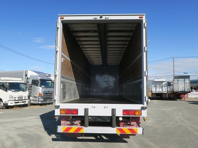 UDトラックス（日産） クオン 大型 ウィング QKG-CD5ZA(37345) 5枚目