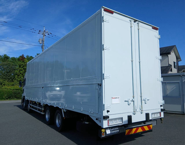 UDトラックス（日産） クオン 大型 ウィング 2PG-CG5CA(111908) 16枚目
