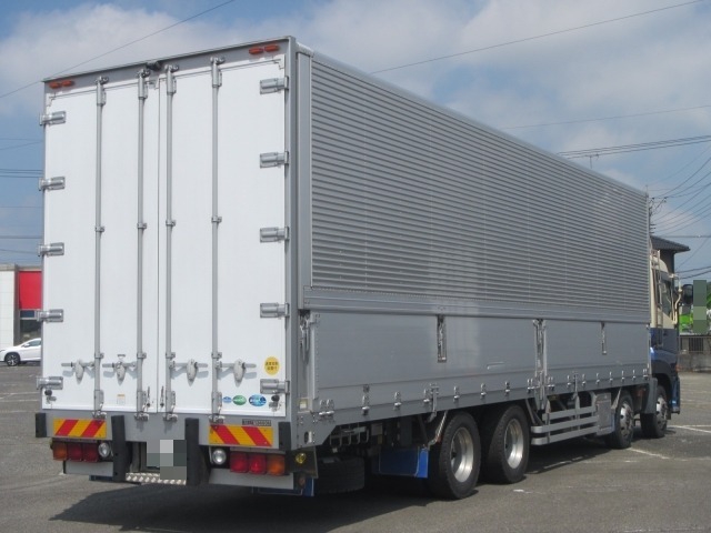 UDトラックス（日産） クオン 大型 ウィング QKG-CG5ZA(7962) 44枚目