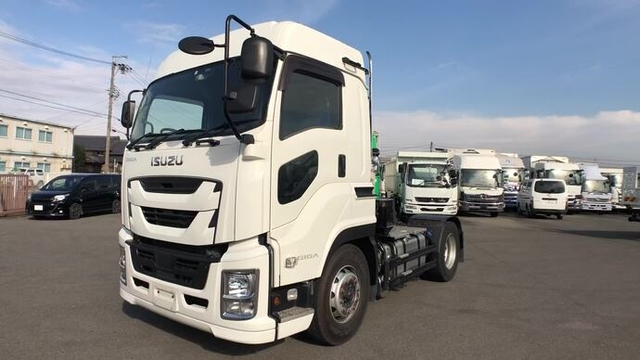 いすゞ ギガ 大型 トラクタ QKG-EXD52BD(37351) 2枚目