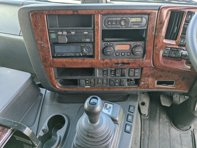 いすゞ ギガ 大型 ウィング 2PG-CYJ77C(111553) 22枚目