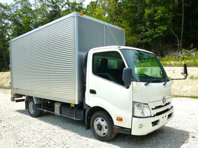 トヨタ ダイナ 小型 バン 2RG-XZU712(110153) 3枚目