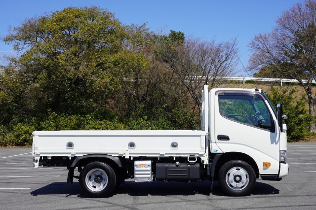 日野 デュトロ 小型 平ボディ 2KG-XZC605M(102425) 10枚目