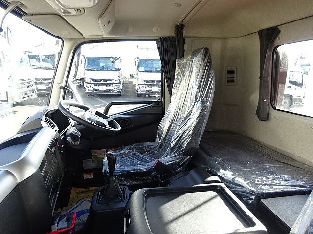 三菱ふそう ファイター 増トン 平ボディ（クレーン付） 2KG-FK62FY(55372) 22枚目
