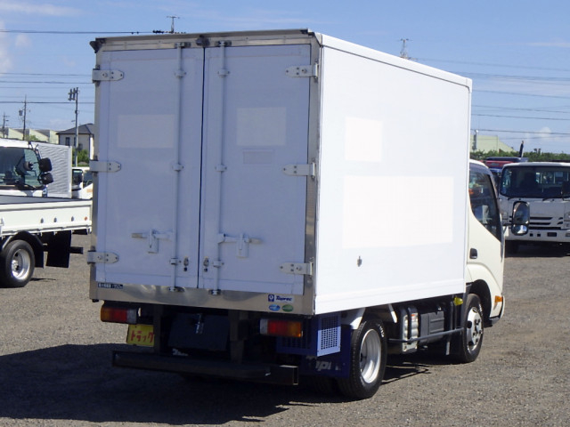 日野 デュトロ 小型 冷蔵冷凍バン 2RG-XZC605M(110078) 6枚目