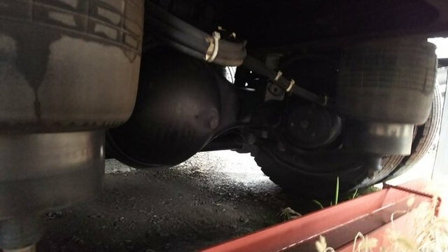 UDトラックス（日産） ビッグサム 大型 ウィング ADG-CG4ZA(5405) 15枚目