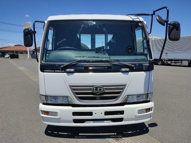UDトラックス（日産） コンドル 中型 コンテナ専用車 PB-MK36A(12612) 3枚目