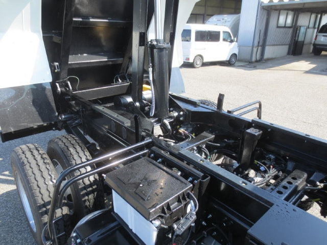 三菱ふそう ファイター 中型 土砂ダンプ 2KG-FK62F(102733) 13枚目