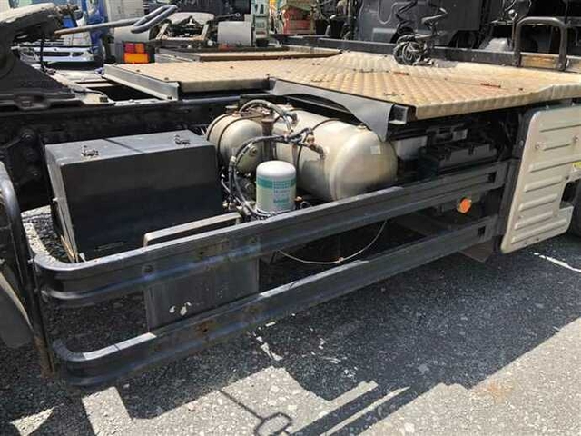 いすゞ ギガ 大型 トラクタ LKG-EXD52AG(37782) 6枚目