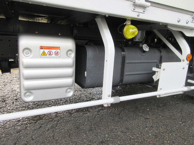 日野 デュトロ 小型 ウィング 2RG-XZU712M(11337) 9枚目