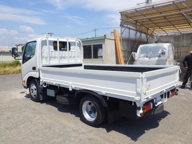 トヨタ トヨエース 小型 平ボディ 2RG-XZC605(110675) 2枚目