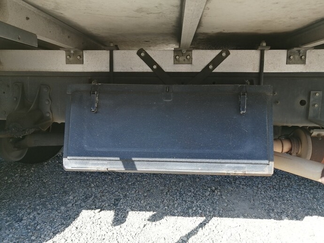 UDトラックス（日産） コンドル 中型 冷蔵冷凍バン BDG-MK36C(5466) 41枚目