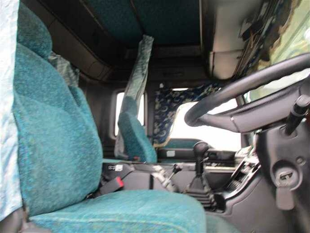 いすゞ ギガ 大型 トラクタ KC-EXZ82J1(37778) 11枚目
