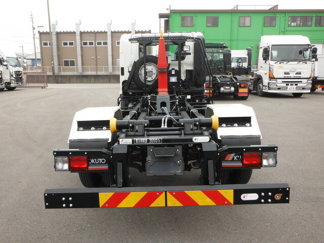 日野 レンジャー 中型 コンテナ専用車 2KG-FD2ABA(37613) 4枚目