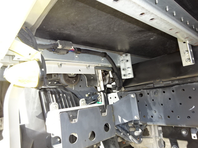 いすゞ エルフ 小型 バン TRG-NMR85AN(55734) 24枚目