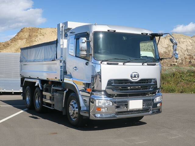 UDトラックス（日産） クオン 大型 土砂ダンプ QKG-CW5XL(35628) 2枚目