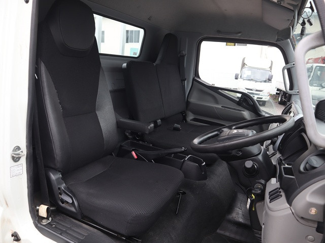 三菱ふそう キャンター 小型 平ボディ 2RG-FEB20(109970) 30枚目