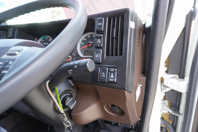 いすゞ ギガ 大型 冷蔵冷凍バン 2PG-CYJ77D(108636) 39枚目