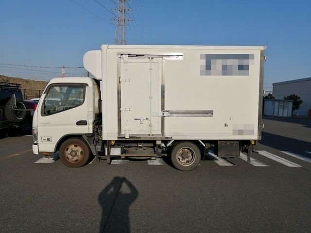 三菱ふそう キャンター 小型 冷蔵冷凍バン PDG-FE74BV(5548) 2枚目