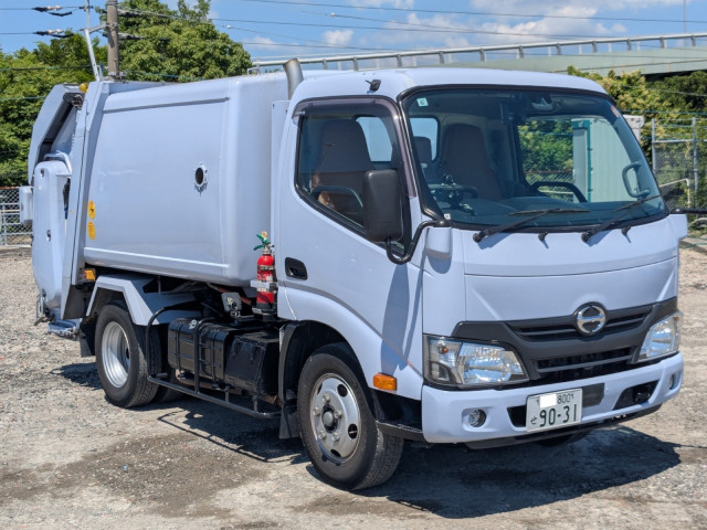 日野 デュトロ 小型 塵芥車（プレス式） TPG-XZU600X(110237) 2枚目