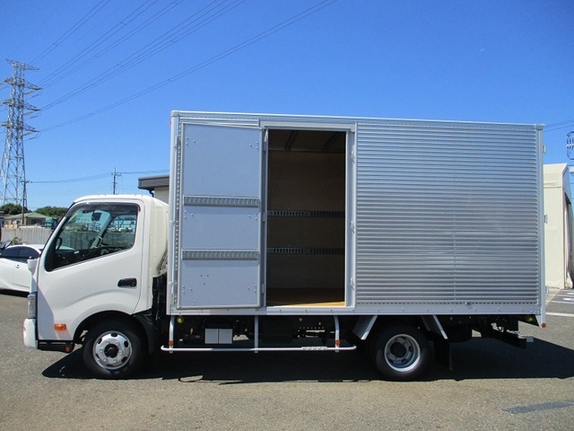 日野 デュトロ 小型 バン 2RG-XZU712M(35247) 9枚目