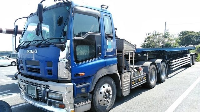 いすゞ ギガ 大型 トラクタ PKG-EXY52J8(3118) 3枚目