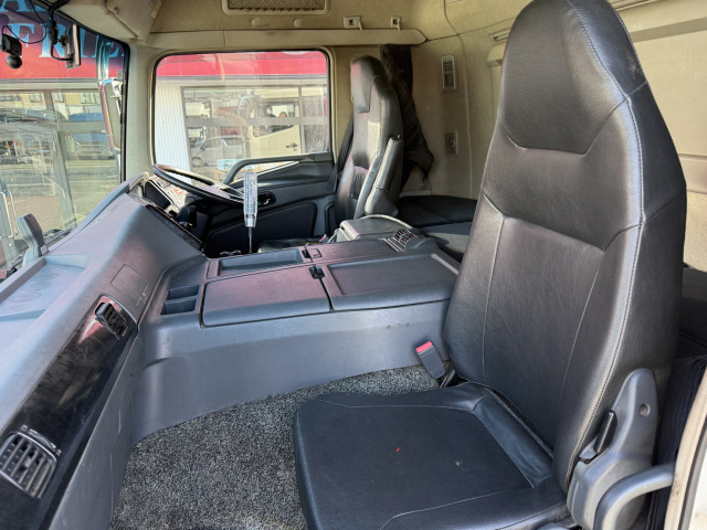 三菱ふそう スーパーグレート 大型 コンテナ専用車 QKG-FV50VZ(112115) 28枚目