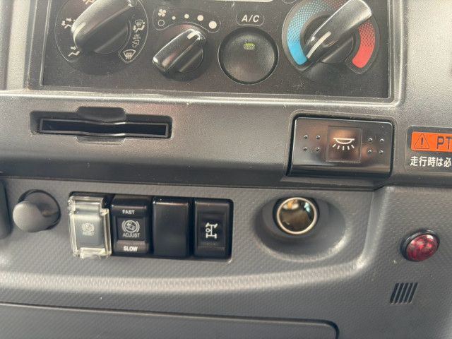 いすゞ フォワード 増トン 平ボディ（クレーン付） LKG-FTR90T2(111764) 41枚目