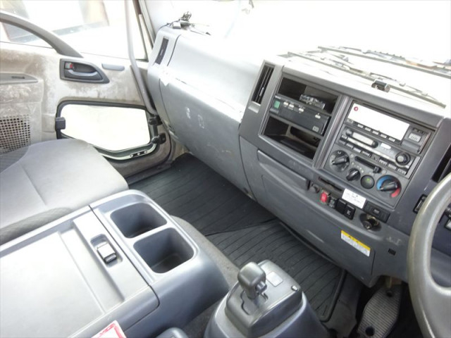 いすゞ フォワード 増トン コンテナ専用車 PDG-FTR34S2(110687) 27枚目
