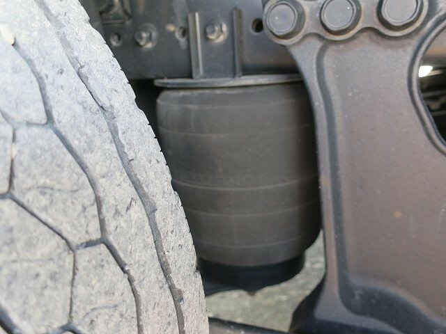 日野 プロフィア 大型 ウィング 2PG-FW1AHG(27540) 9枚目