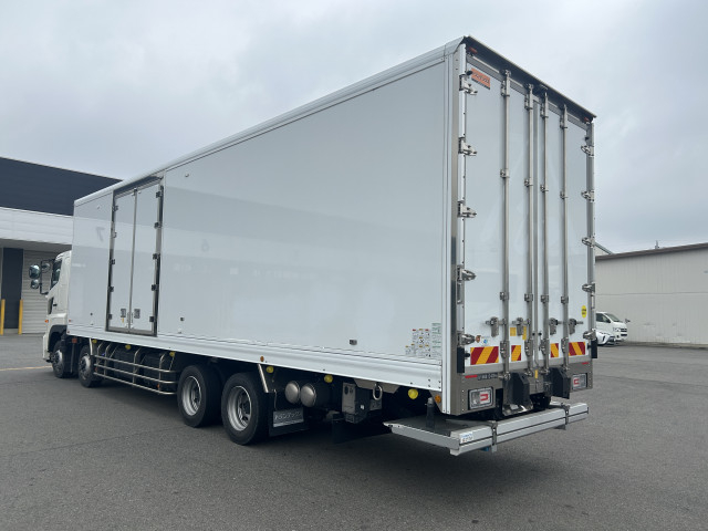日野 プロフィア 大型 冷蔵冷凍バン 2DG-FW1AHC(106413) 6枚目