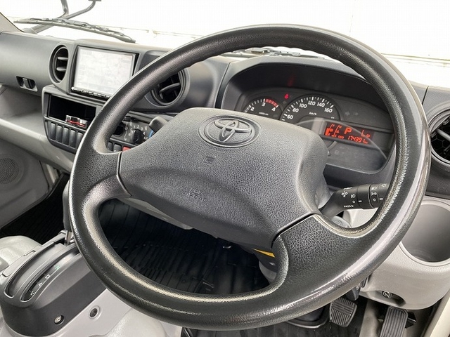 トヨタ トヨエース 小型 バン TKG-XZC605(12755) 33枚目
