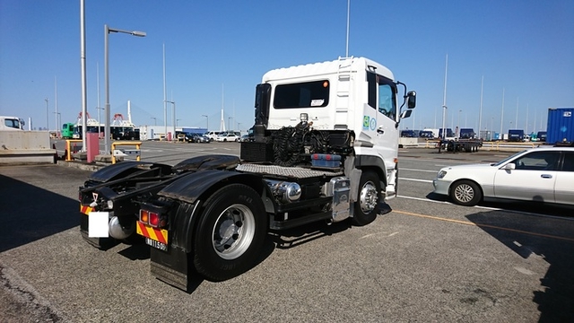 UDトラックス（日産） クオン 大型 トラクタ LKG-GK5XAB(2207) 5枚目