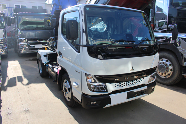 三菱ふそう キャンター 小型 コンテナ専用車 2RG-FBAV0(104996) 1枚目
