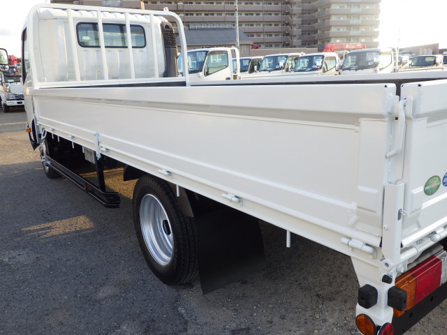 日野 デュトロ 小型 平ボディ 2RG-XZU710M(96087) 25枚目