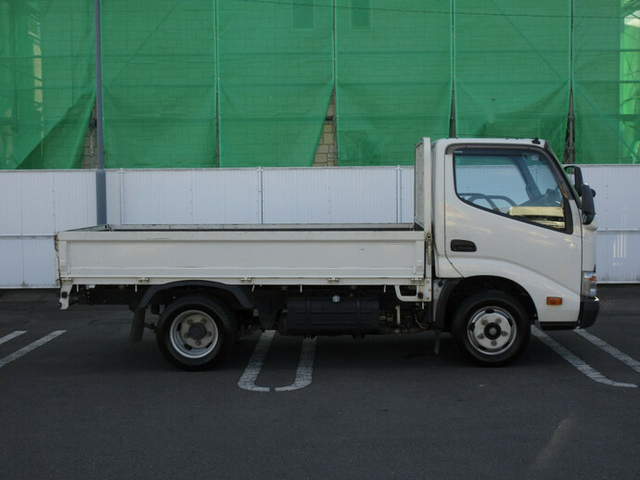 トヨタ トヨエース 小型 平ボディ TKG-XZC605(7985) 6枚目