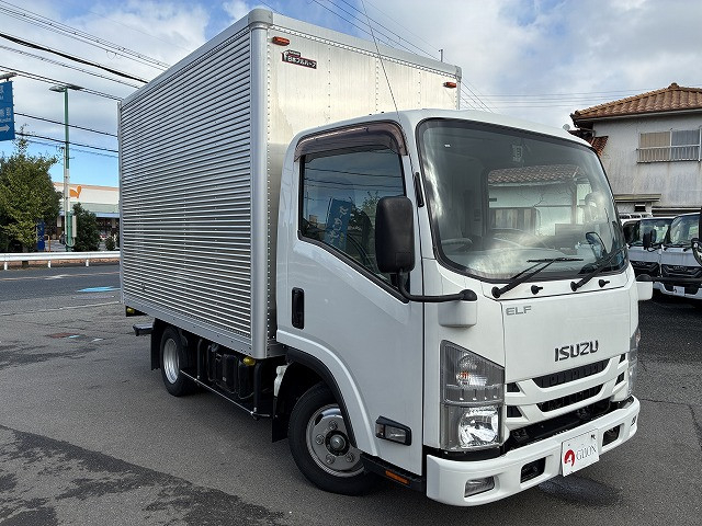 いすゞ エルフ 小型 バン TRG-NLR85AN(113965) 3枚目