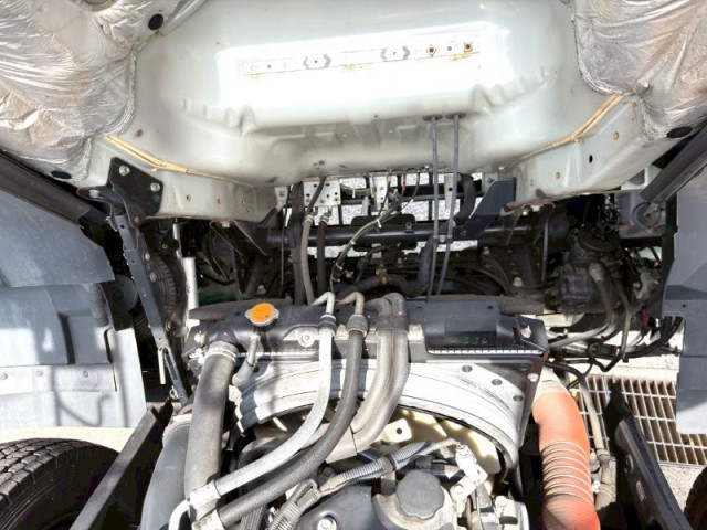 UDトラックス（日産） コンドル 増トン 平ボディ 2RG-BTR90V2(110406) 23枚目