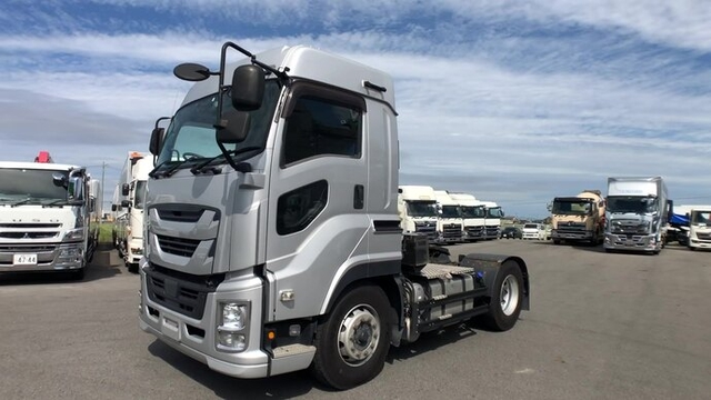いすゞ ギガ 大型 トラクタ QKG-EXD52BD(35334) 4枚目