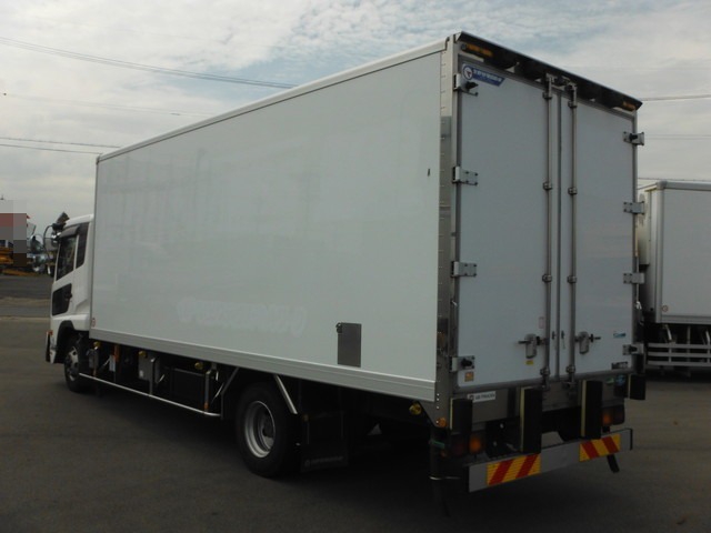 UDトラックス（日産） コンドル 中型 冷蔵冷凍バン SKG-MK38C(2599) 3枚目