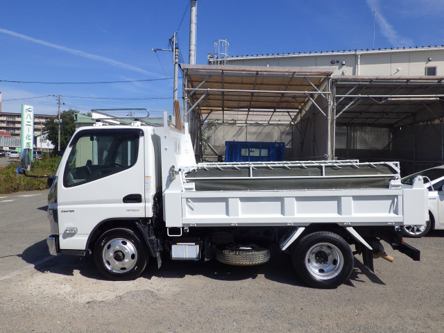 三菱ふそう キャンター 小型 土砂ダンプ 2RG-FBA60(113321) 3枚目